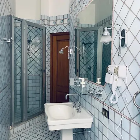 La Bella A Chiaia * Napoli