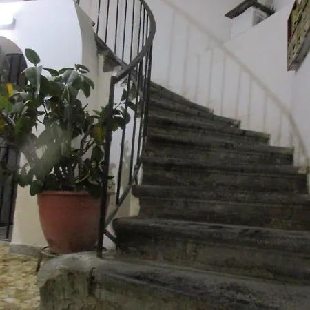 La Rosa Di * Naples