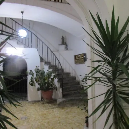 La Rosa Di Naples