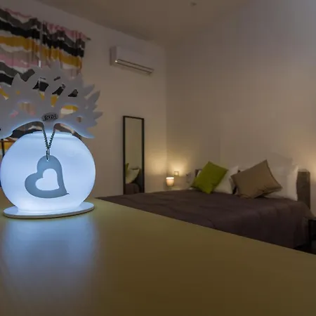 Giu Al Centro Bed & Breakfast