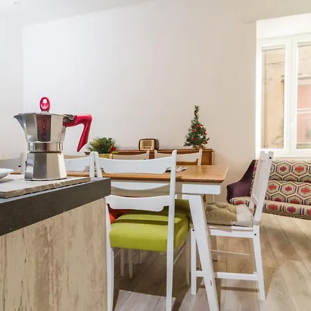 Giu Al Centro Bed & Breakfast Naples