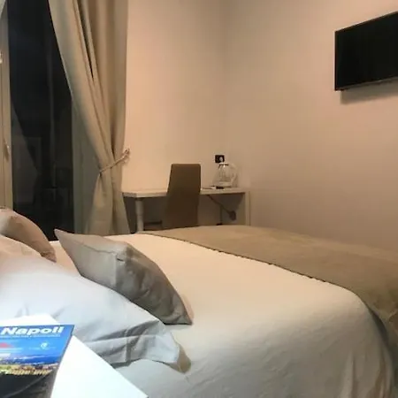 Base Plebiscito Bed & Breakfast Naples