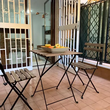Cari Dei Apartment *
