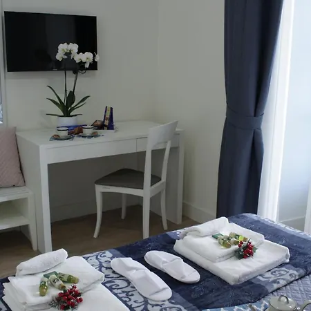 Mariana Luxury