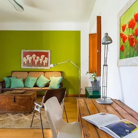 Kamyhouse Una Tranquilla Struttura Nel Verde * Naples