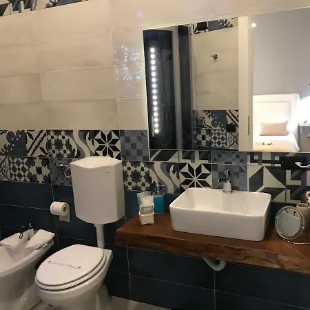 Base Plebiscito Bed & Breakfast Naples