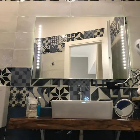 Base Plebiscito Bed & Breakfast Naples