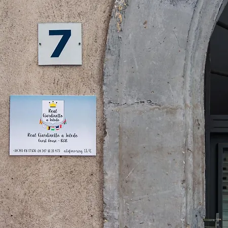 Pensión Real Giardinetto A Toledo Nápoles