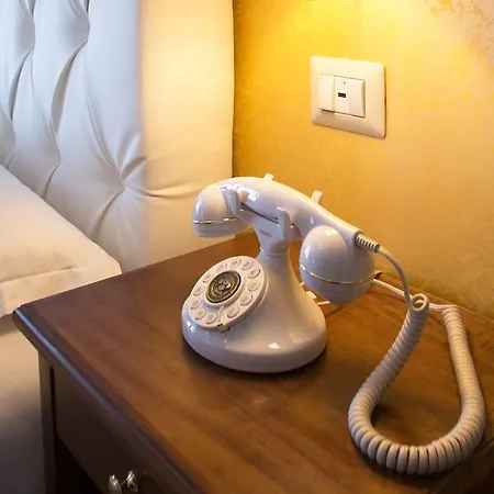 Hotel Neapolitantrips