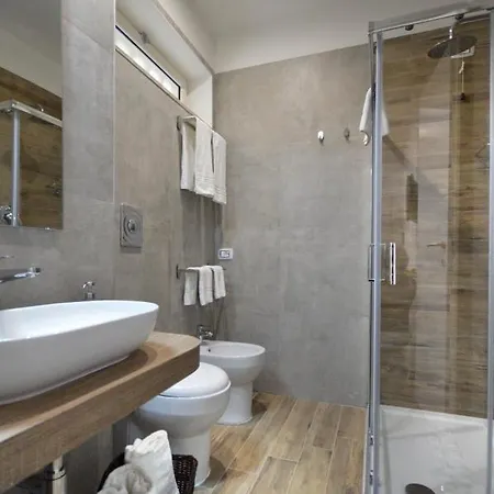 Oda ve Kahvaltı Napoliseason & Breakfast 5*