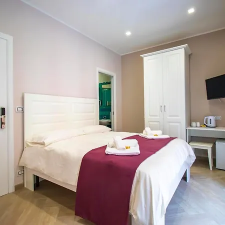 Dimora Costantino Bed & Breakfast Naples