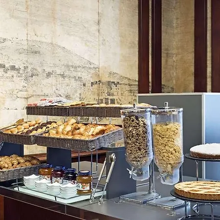 Hotell B&B Hotel Napoli 3*