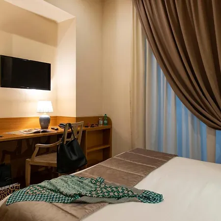 Grand Europa & Restaurant 3* Νάπολη