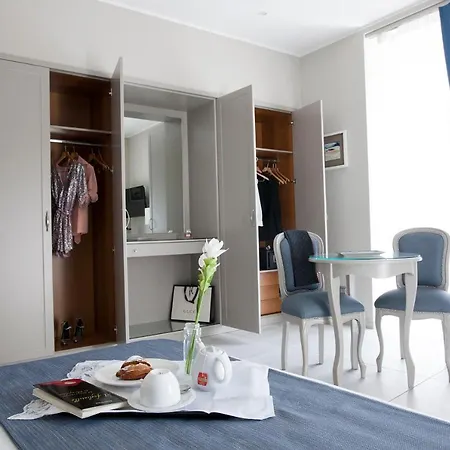 Residenza San Ferdinando Hotel 4*
