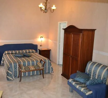Toledo فندق مبيت وإفطار 3*