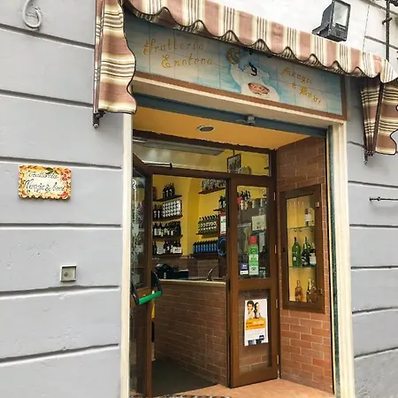 Porto & Bed & Breakfast 2*