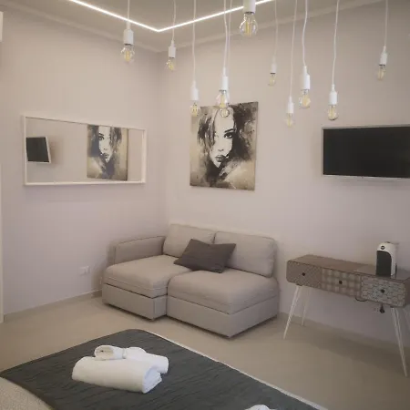 Spiderrooms Guest house