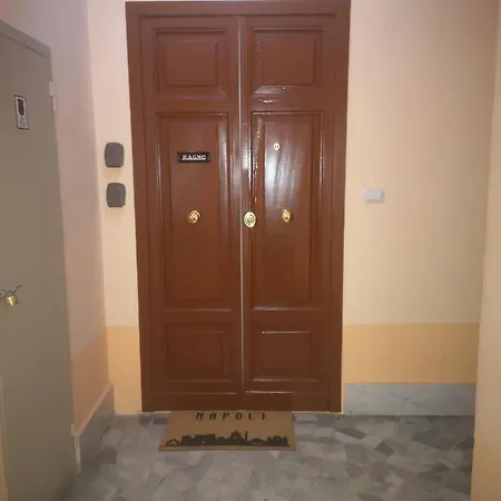 Spiderrooms * Naples