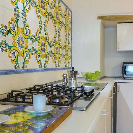 Apartment A Piazza Cavour By Wonderful Italy