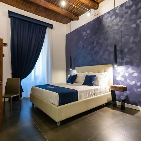 Santa Chiara 4* Neapel