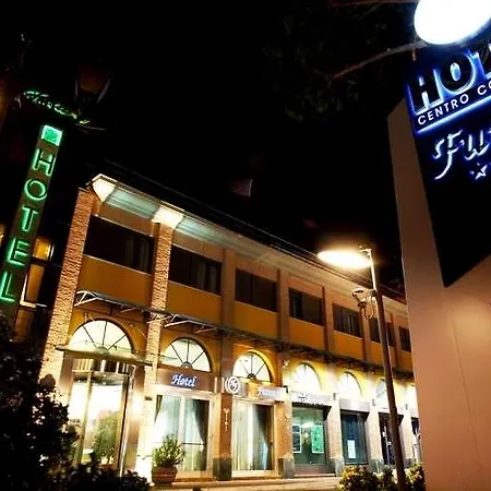 菲尤特拉会议中心酒店 4* 那不勒斯
