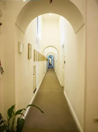 Palazzo Ruffo Di Bagnara 住宿加早餐酒店 2*