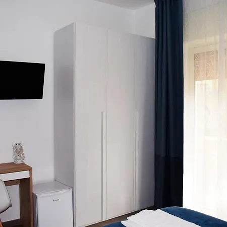 Neapolis Pie Homestay