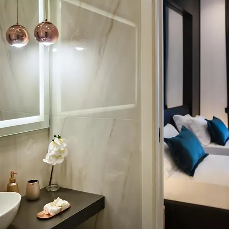 La Lepre Bed & Breakfast