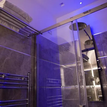 Royal Luxury