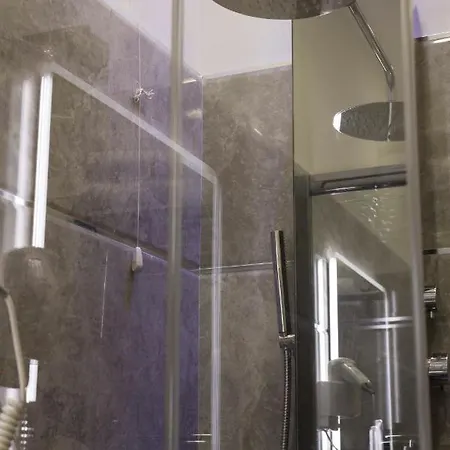 Royal Luxury 3* Nápoles