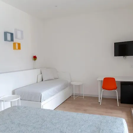 Allyoucantrip - Porto Affittacamere *