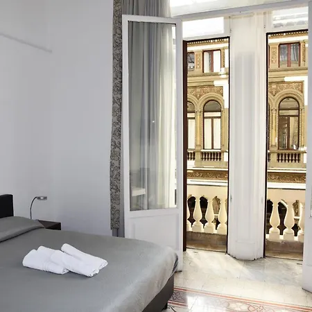 לינה וארוחת בוקר Maison Toledo 210 3*