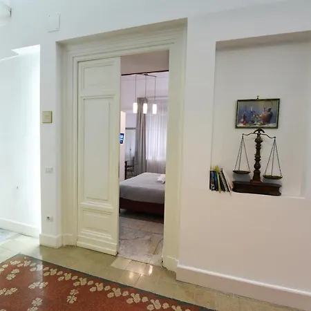Maison Toledo 210 3* נאפולי