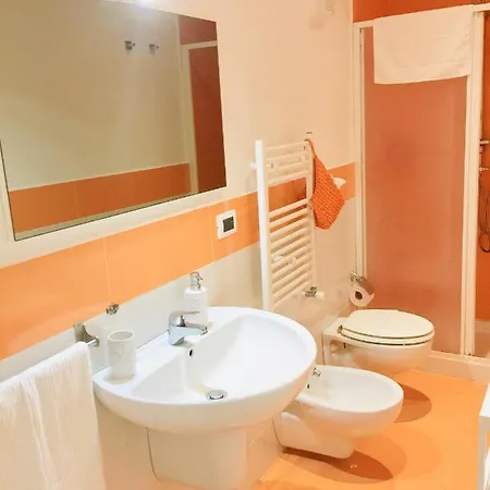 Oda ve Kahvaltı Neapolis Bellini 2*