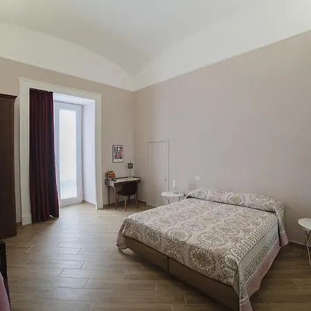 Oda ve Kahvaltı Galleria Principe Di Napoli