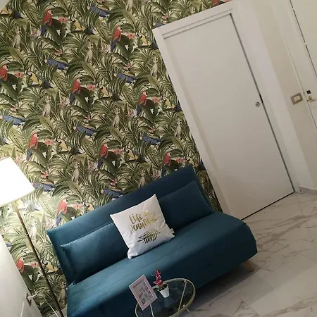 Domus Leone Tre Bed & Breakfast Napoli