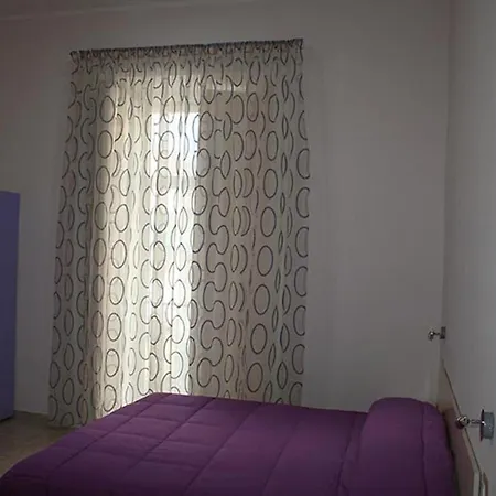 فندق مبيت وإفطار Napul'e