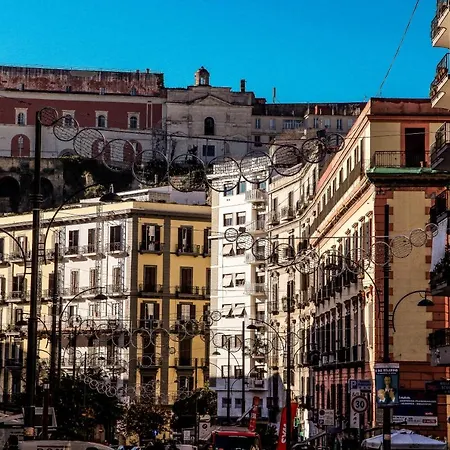 Well - Lungomare Santa Lucia * Naples