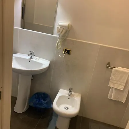 Alessandro Poerio Hotel Neapol