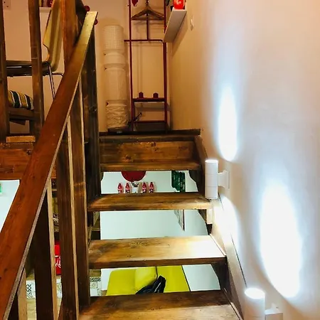 Apartment Vat' Coke House *