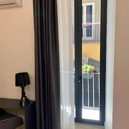 Toledo Boutique نابولي