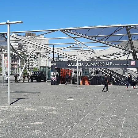 Alojamento de Acomodação e Pequeno-almoço Napoli Central Nápoles