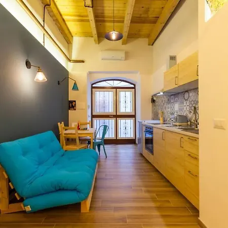 Limoncello Loft House,in The Heart Of Naples! * Napoli