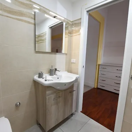 Maison Toledo 210 נאפולי