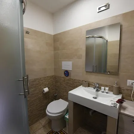Maison Toledo 210 לינה וארוחת בוקר