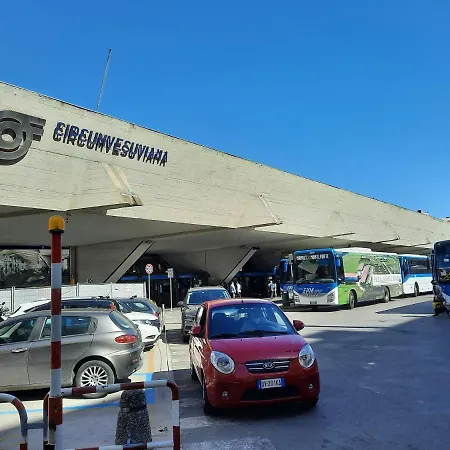 Alojamento de Acomodação e Pequeno-almoço Napoli Central