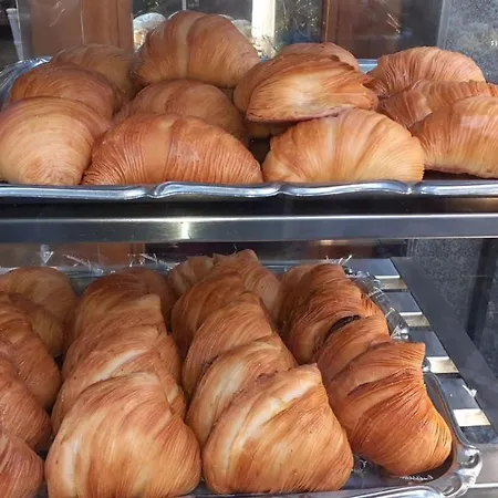 Napoli Central Alojamento de Acomodação e Pequeno-almoço Nápoles