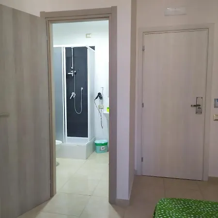 Napul'e فندق مبيت وإفطار 2*