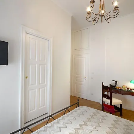 Residenza Borbonica 2* Неаполь