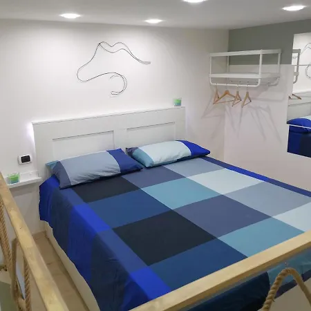 Roots Apartment